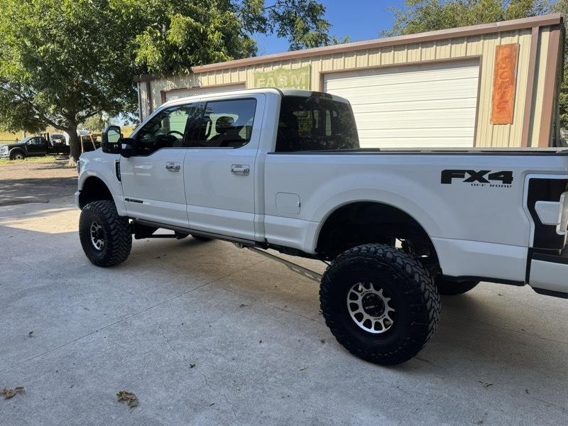 Ford F-250 SD Platinum Crew Cab 4WD 2017