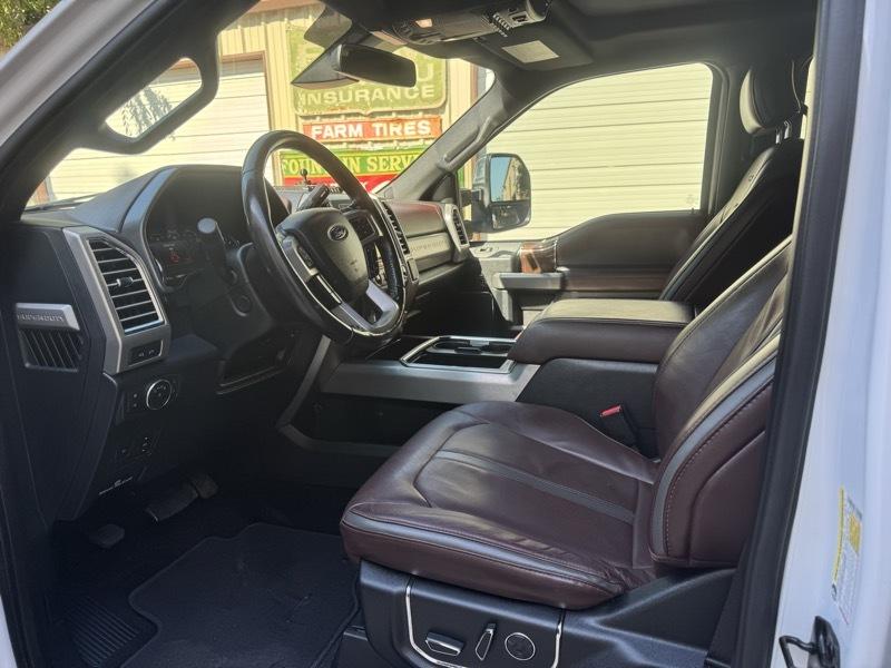 Ford F-250 SD Platinum Crew Cab 4WD 2017
