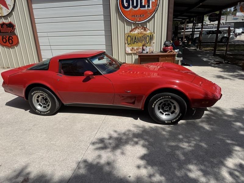 Chevrolet Corvette 2D Coupe 1979