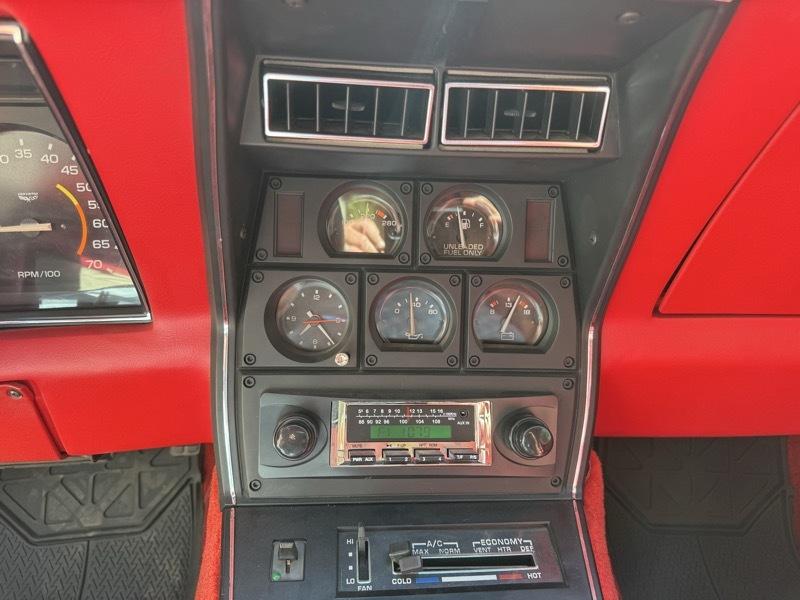 Chevrolet Corvette 2D Coupe 1979
