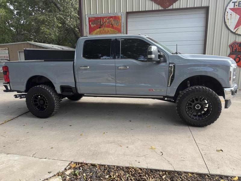 Ford F-350 SD King Ranch Crew Cab 4WD 2024