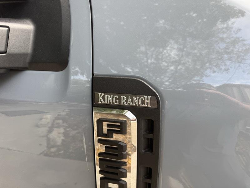 Ford F-350 SD King Ranch Crew Cab 4WD 2024