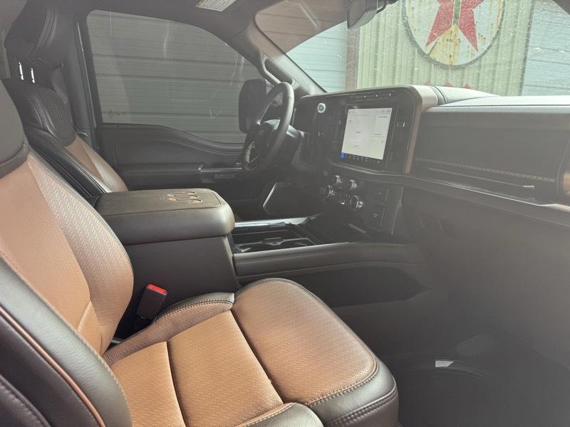 Ford F-350 SD King Ranch Crew Cab 4WD 2024