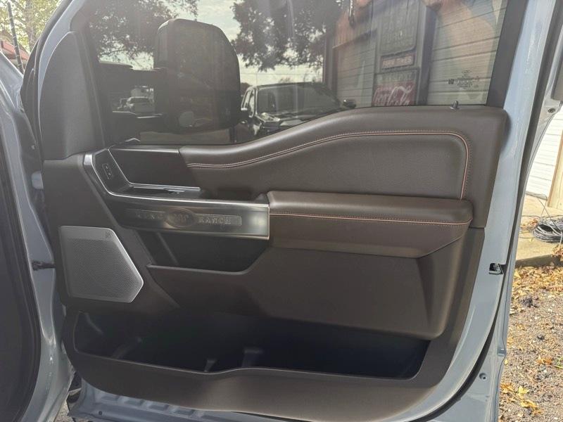 Ford F-350 SD King Ranch Crew Cab 4WD 2024
