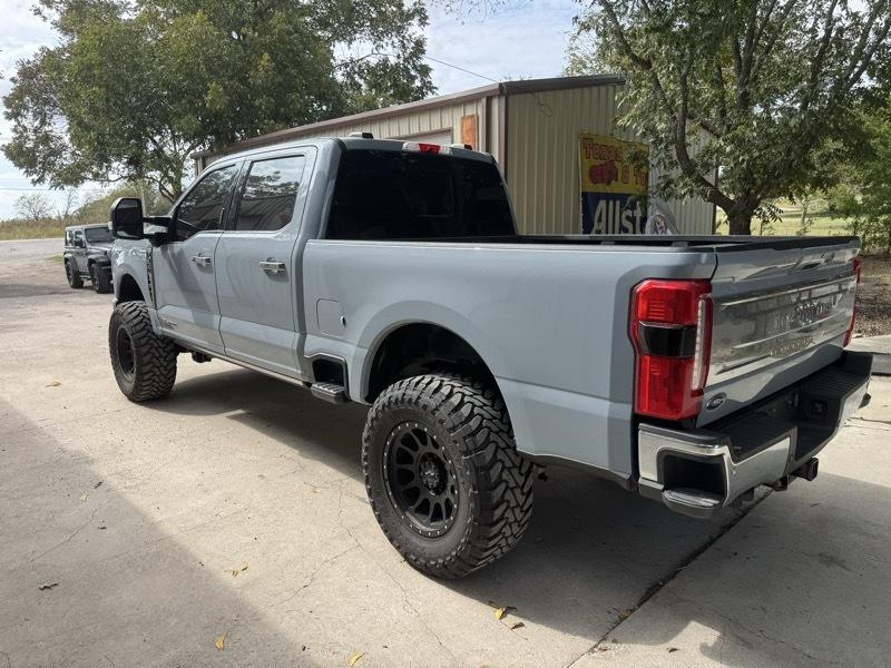 Ford F-350 SD King Ranch Crew Cab 4WD 2024