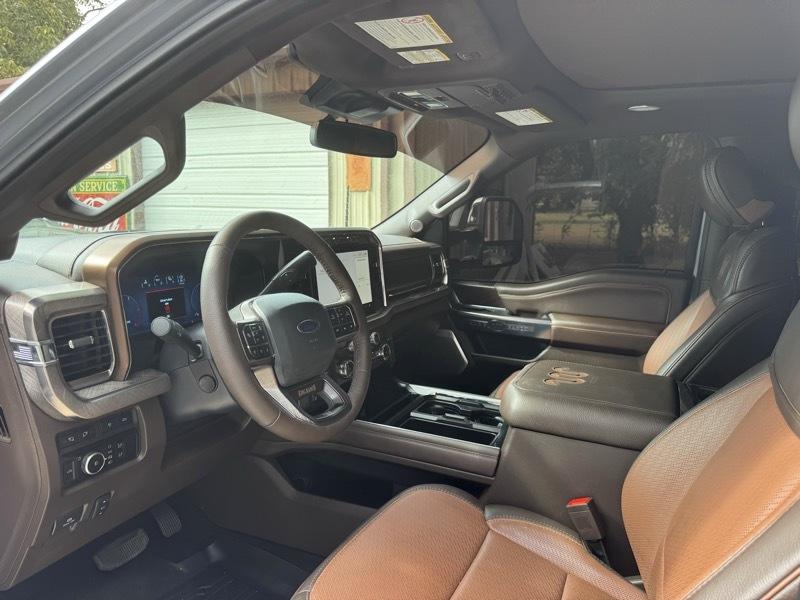 Ford F-350 SD King Ranch Crew Cab 4WD 2024