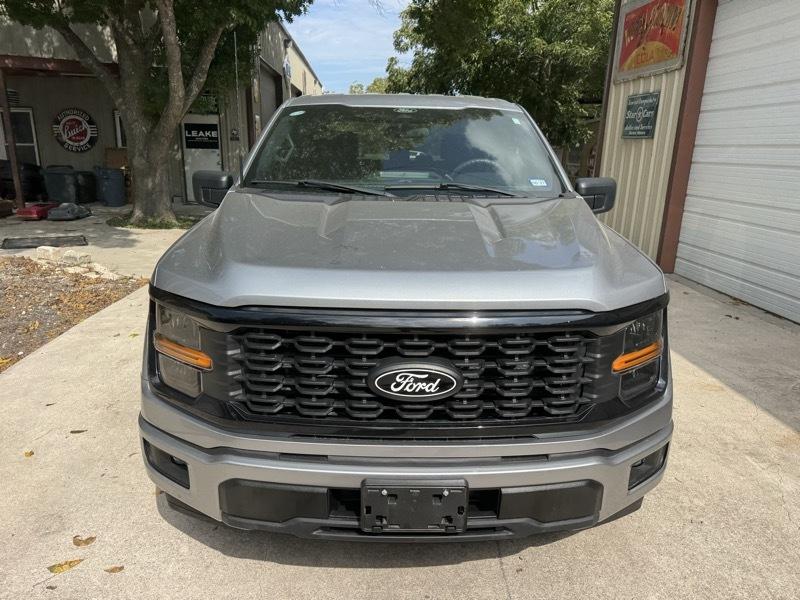 Ford F-150 2WD SuperCrew 145" STX 2025