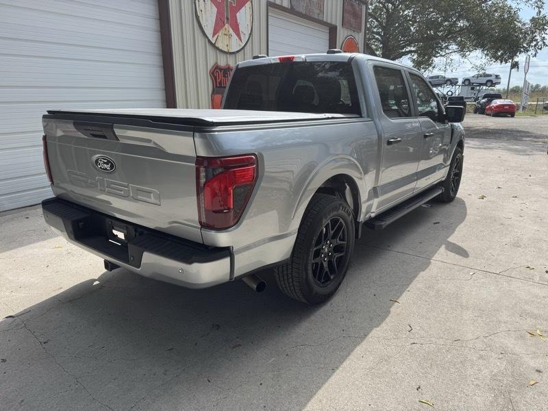 Ford F-150 2WD SuperCrew 145" STX 2025