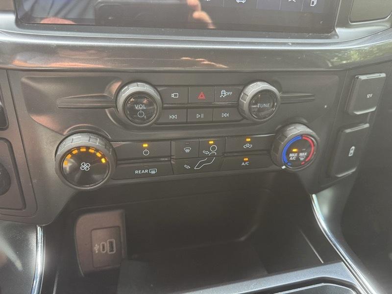 Ford F-150 2WD SuperCrew 145" STX 2025