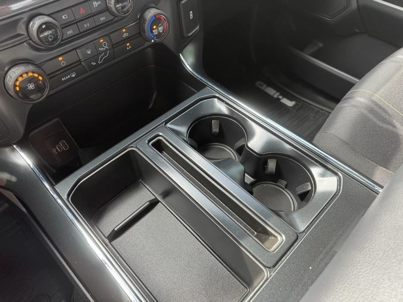 Ford F-150 2WD SuperCrew 145" STX 2025