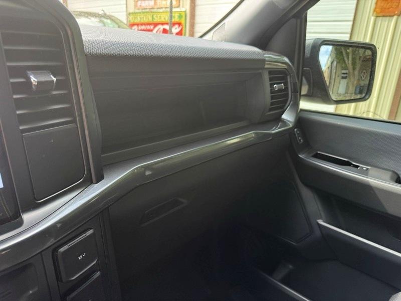 Ford F-150 2WD SuperCrew 145" STX 2025