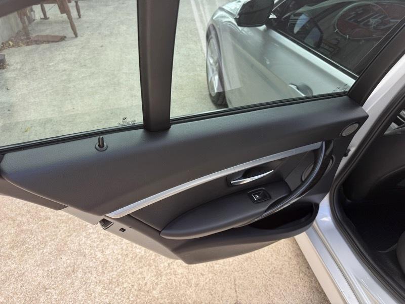 BMW 3-Series 330i SULEV Sedan 2018