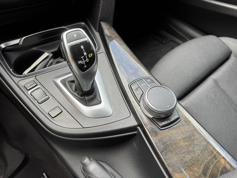 BMW 3-Series 330i SULEV Sedan 2018