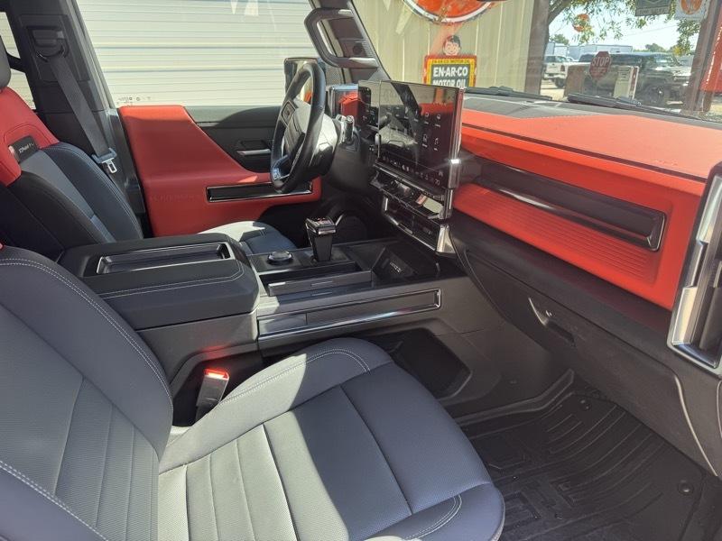 GMC HUMMER EV SUV 3X Carbon Fiber Package 2026