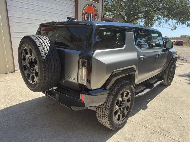 GMC HUMMER EV SUV 3X Carbon Fiber Package 2026