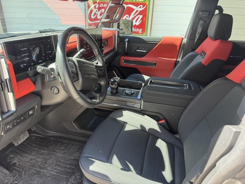 GMC HUMMER EV SUV 3X Carbon Fiber Package 2026