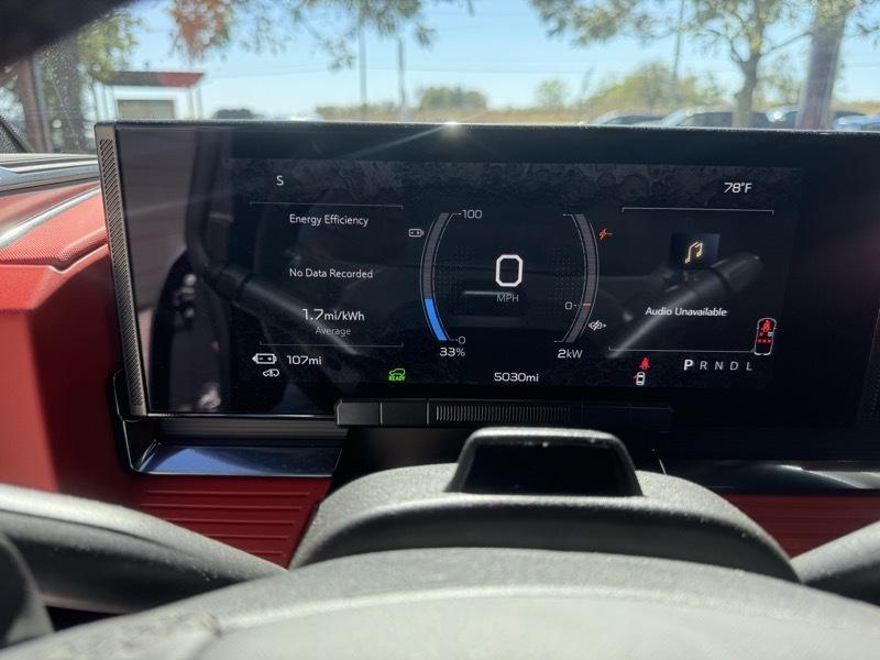 GMC HUMMER EV SUV 3X Carbon Fiber Package 2026