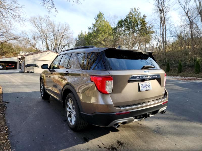 Ford Explorer XLT 4D SUV 4WD 2021