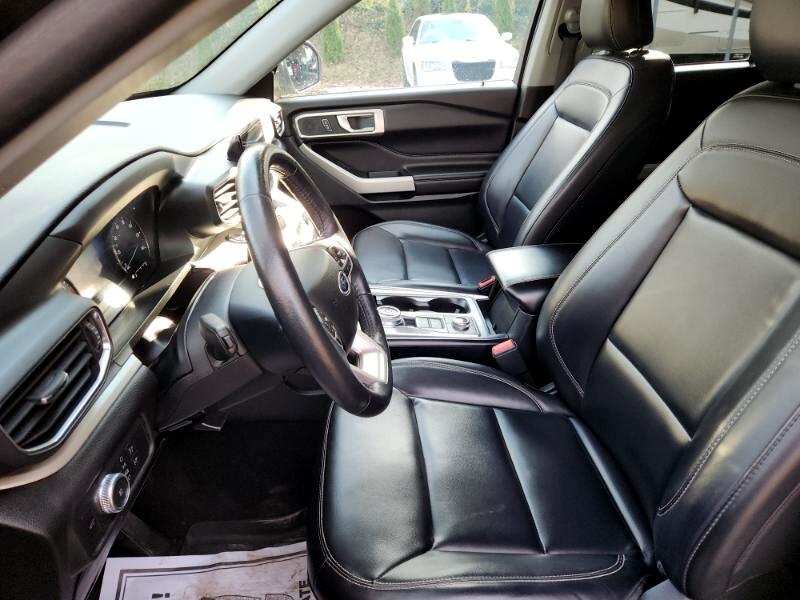 Ford Explorer XLT 4D SUV 4WD 2021