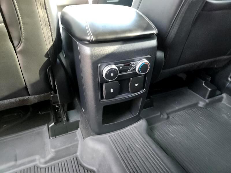 Ford Explorer XLT 4D SUV 4WD 2021