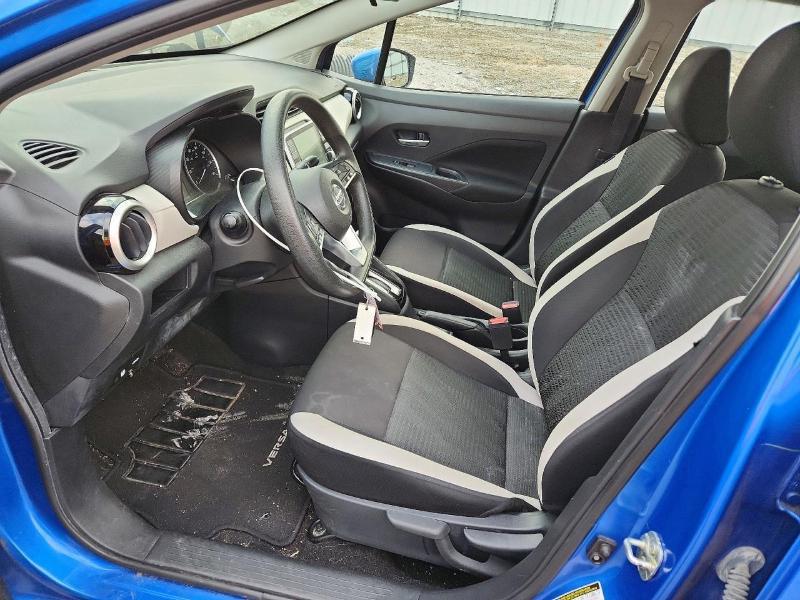 Nissan Versa SV 2021