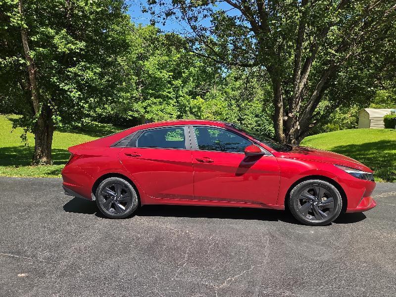 Hyundai Elantra SEL 2023