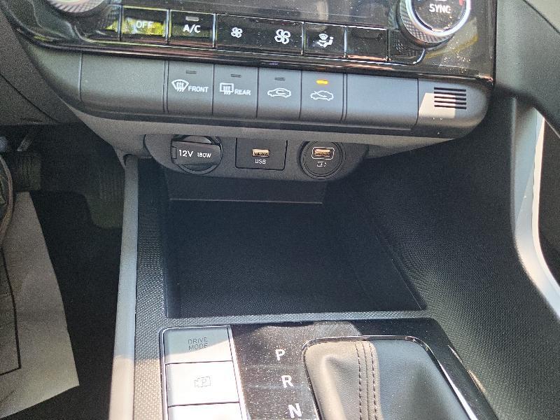 Hyundai Elantra SEL 2023