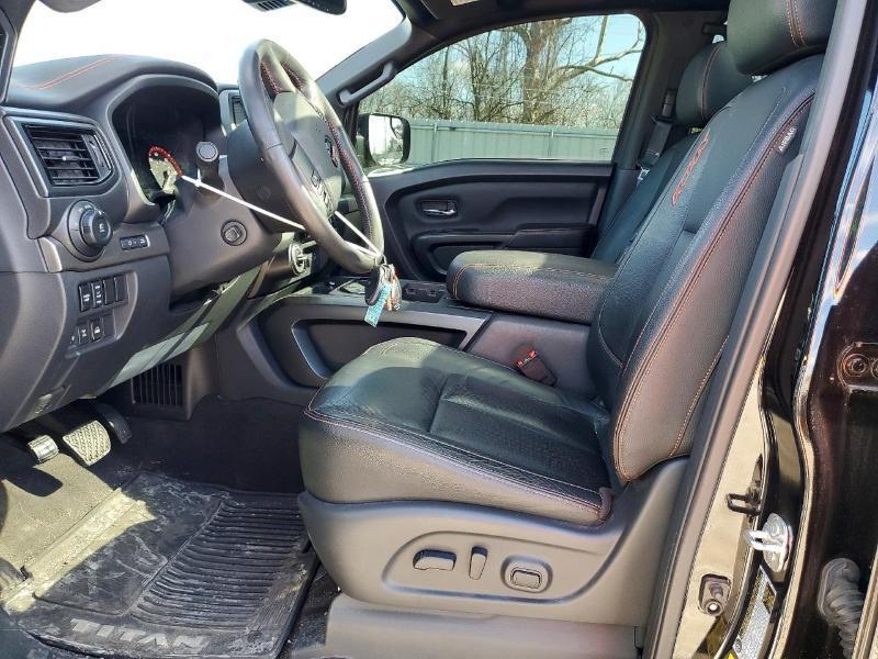 Nissan Titan 4WD Crew Cab SWB PRO-4X 2021