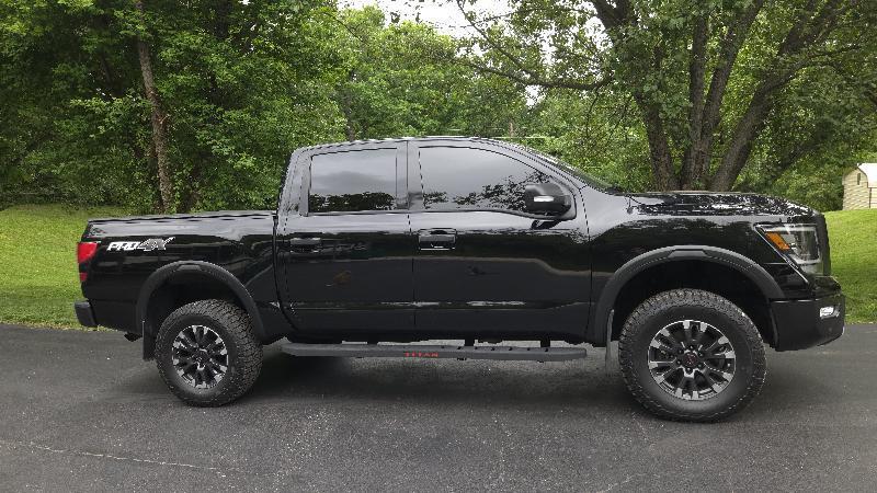 Nissan Titan 4WD Crew Cab SWB PRO-4X 2021