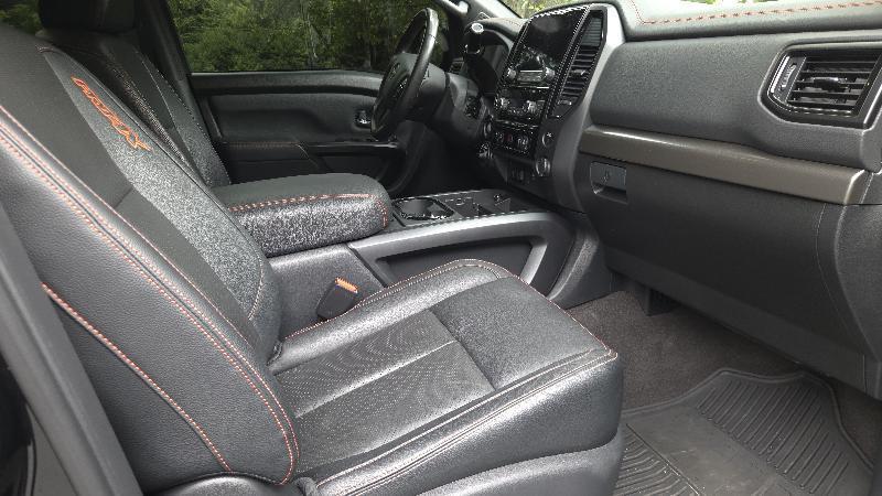 Nissan Titan 4WD Crew Cab SWB PRO-4X 2021
