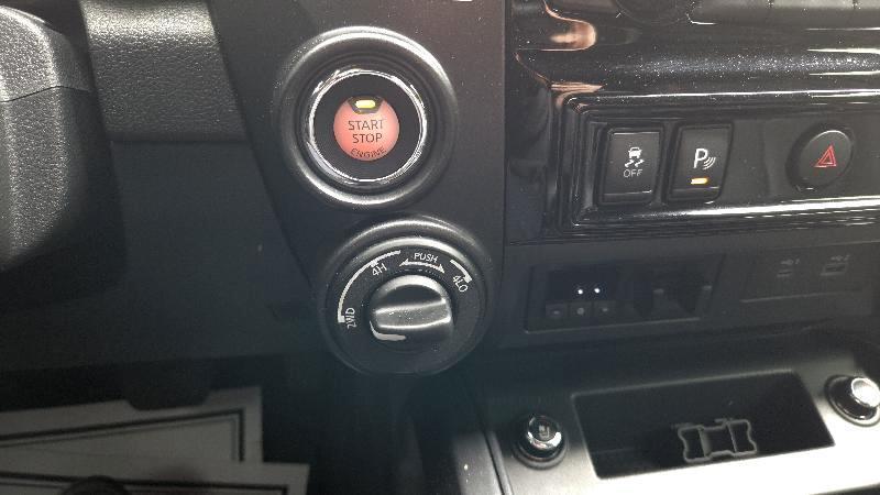 Nissan Titan 4WD Crew Cab SWB PRO-4X 2021