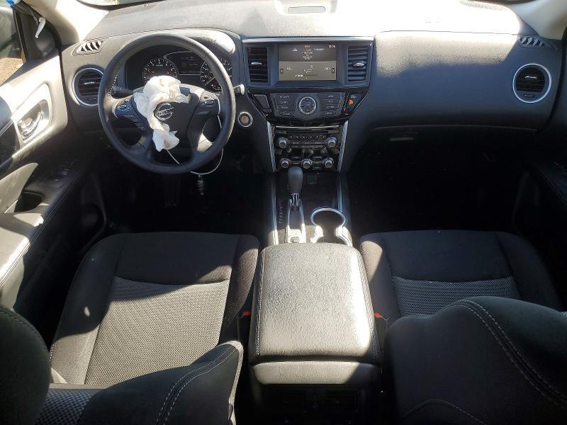 Nissan Pathfinder SV 4WD 2020