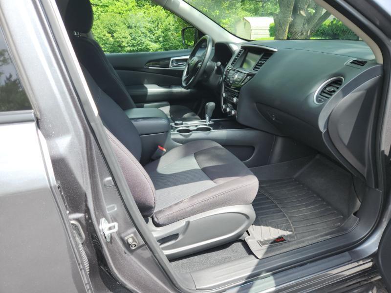 Nissan Pathfinder SV 4WD 2020