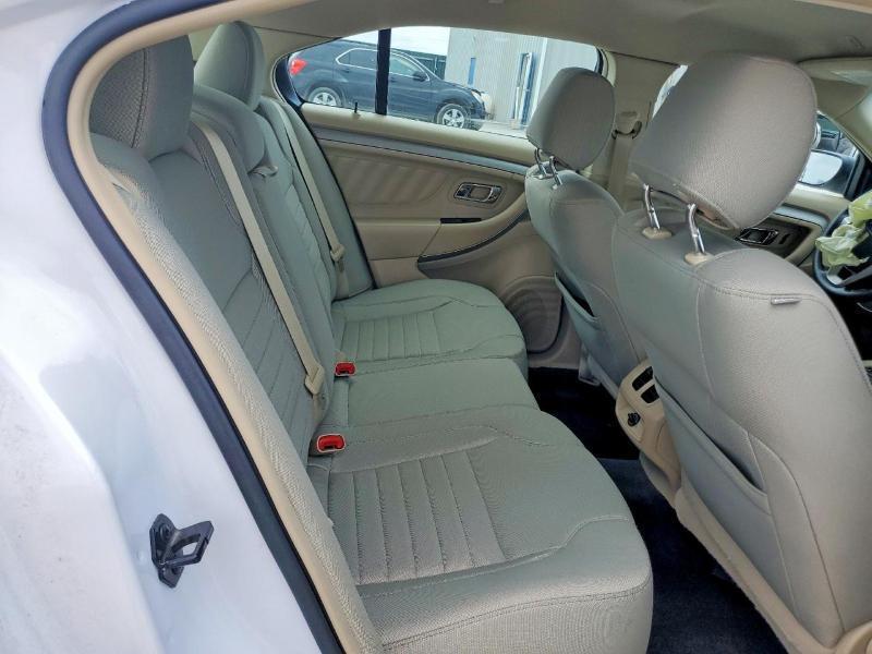 Ford Taurus SE FWD 2018