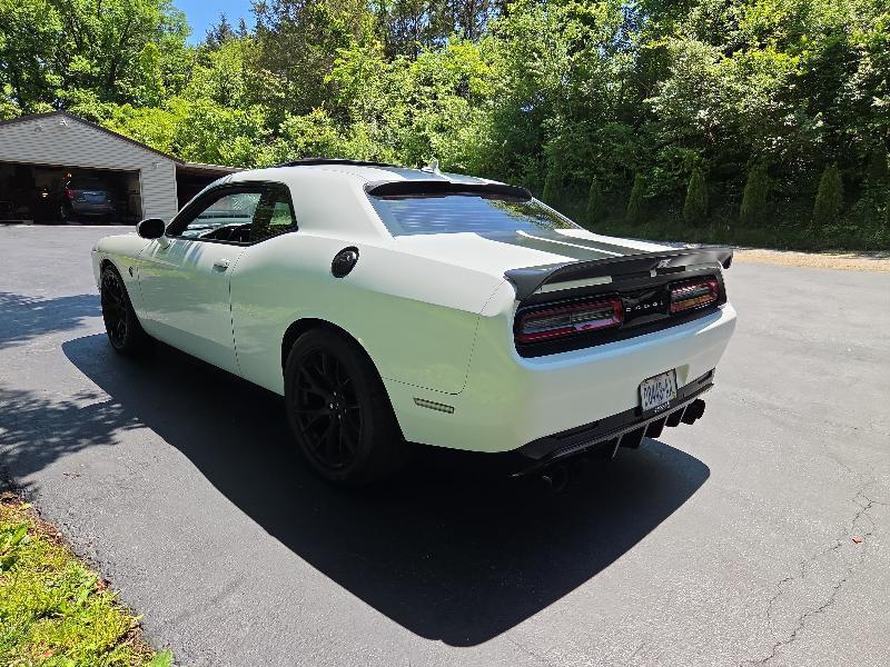 Dodge Challenger SRT Hellcat 2016