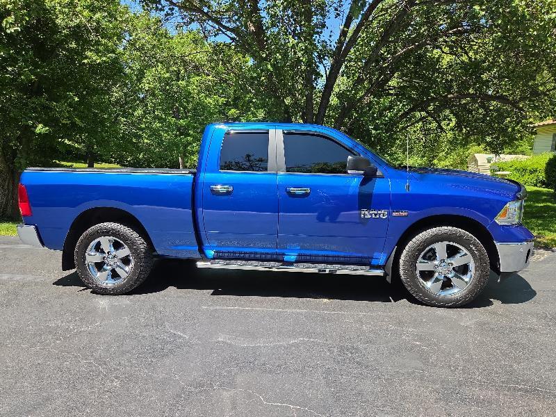 RAM 1500 Big Horn Quad Cab 4WD 2016