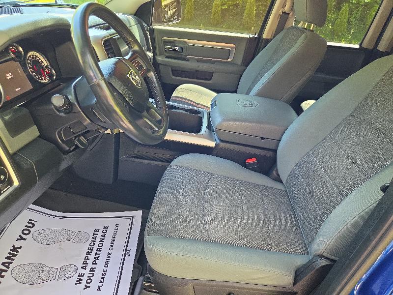 RAM 1500 Big Horn Quad Cab 4WD 2016