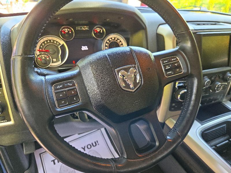 RAM 1500 Big Horn Quad Cab 4WD 2016