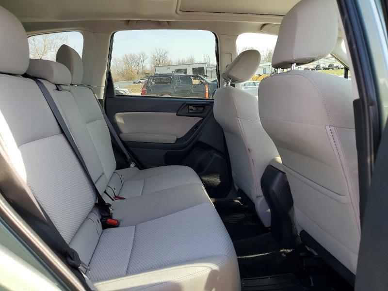 Subaru Forester 2.5i Premium PZEV CVT 2016