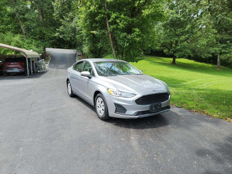 Ford Fusion S 2020