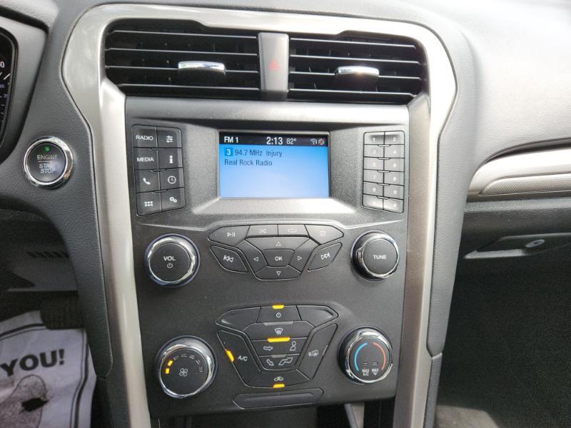 Ford Fusion S 2020