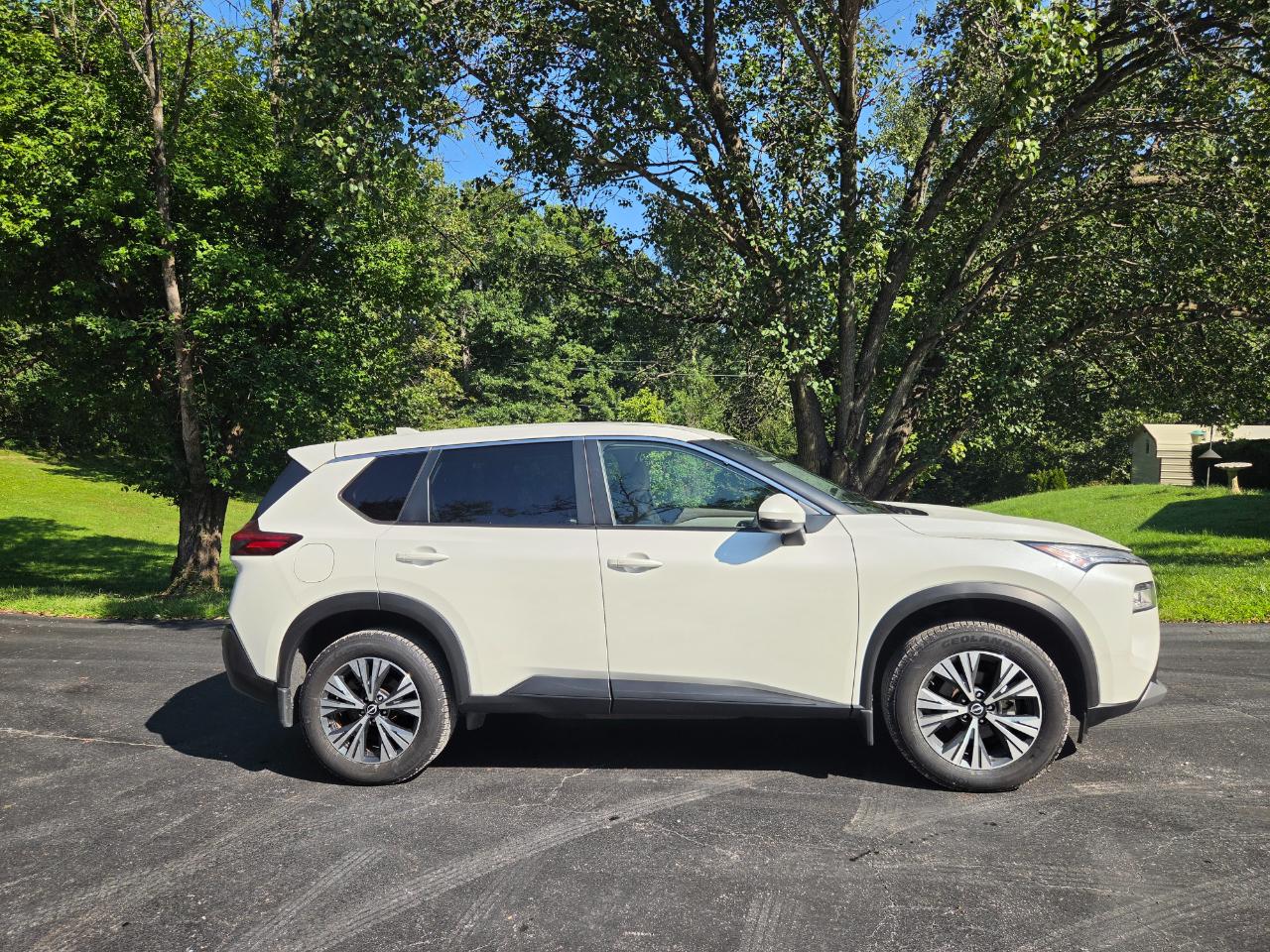 Nissan Rogue SV 2023