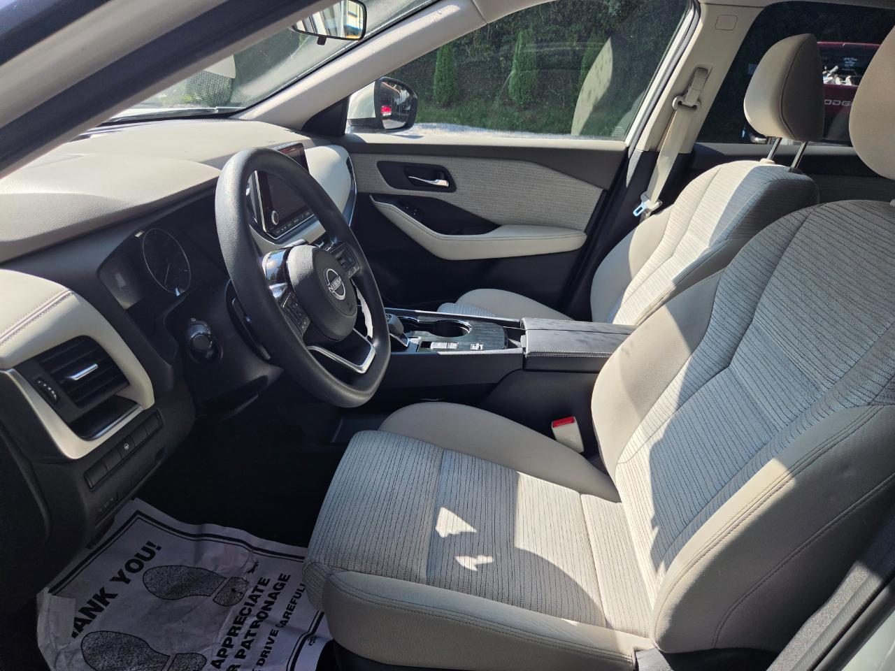 Nissan Rogue SV 2023