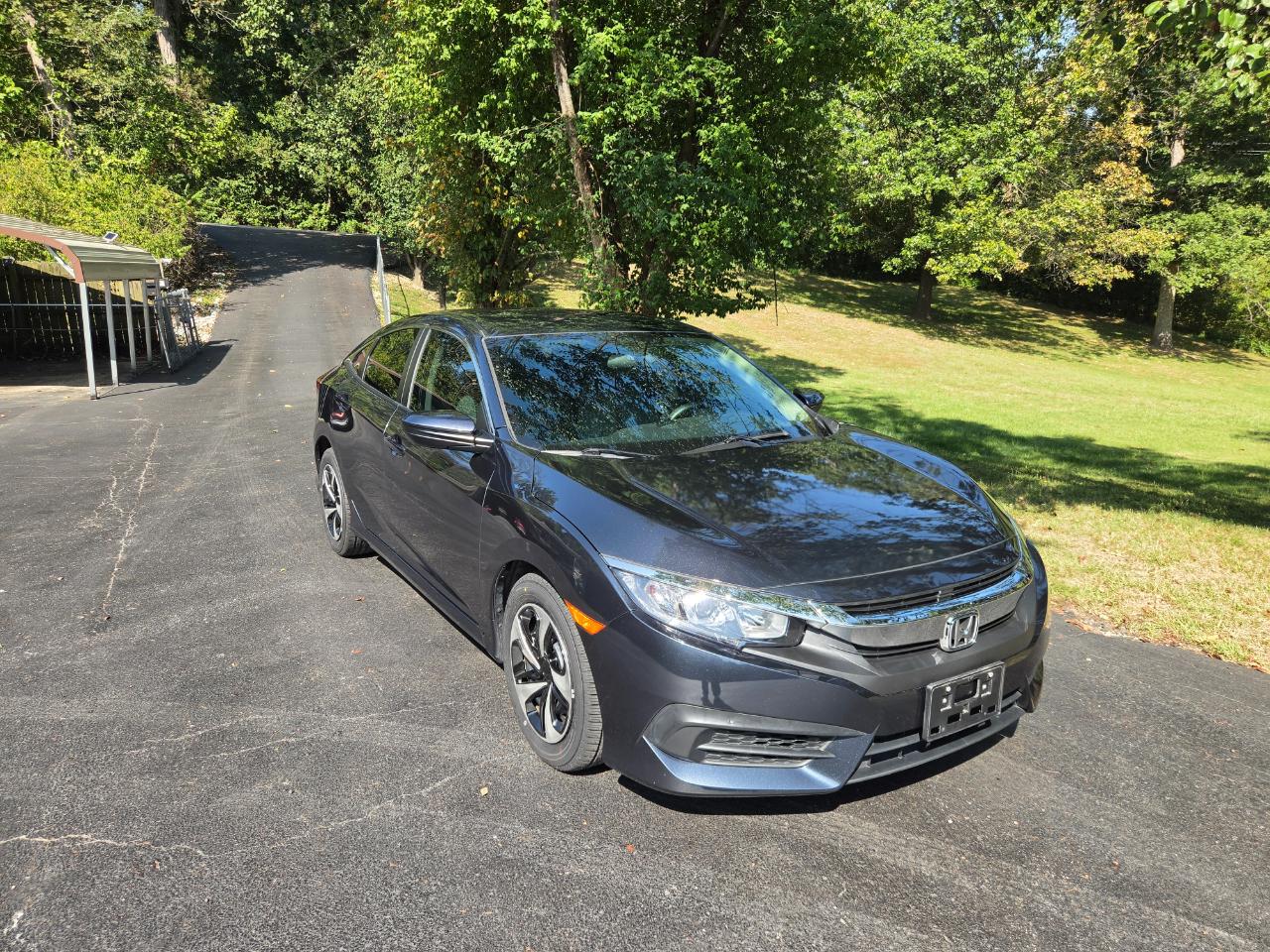 Honda Civic LX Sedan AT 2017