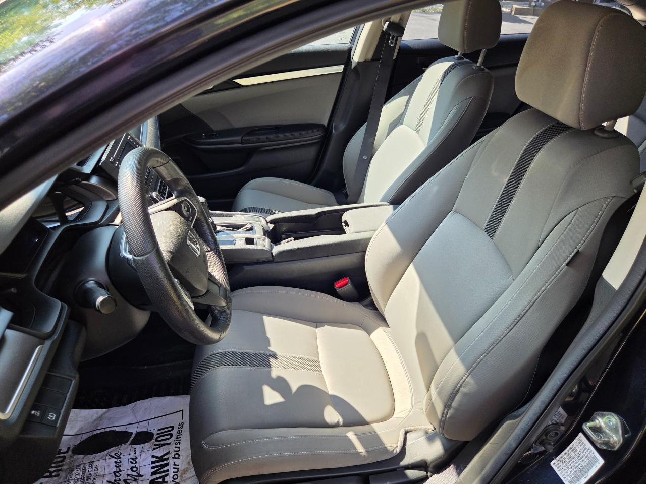 Honda Civic LX Sedan AT 2017