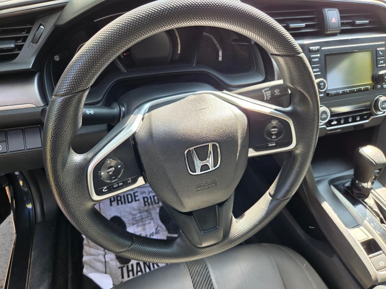 Honda Civic LX Sedan AT 2017