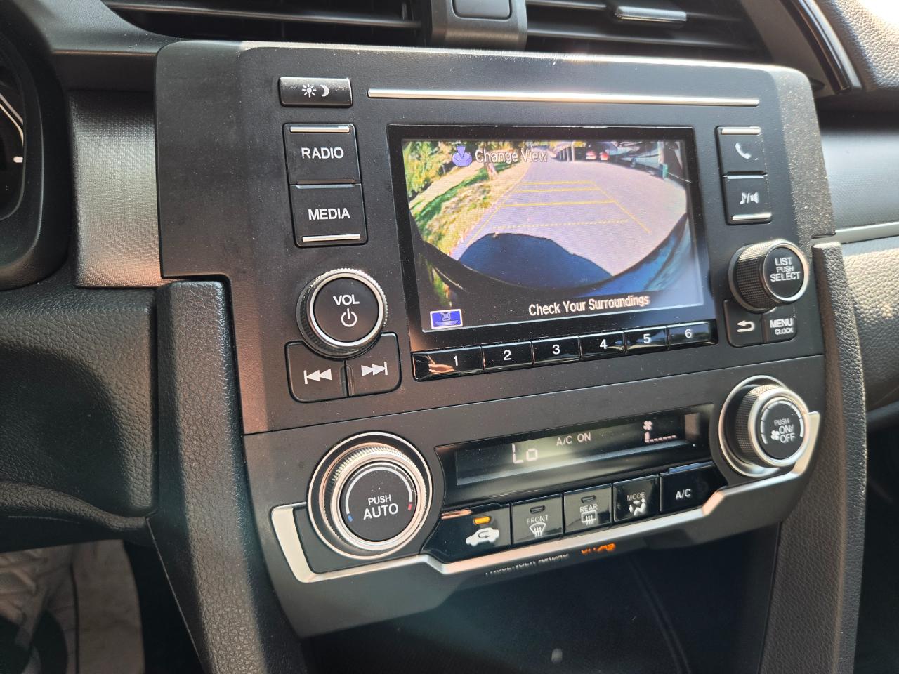Honda Civic LX Sedan AT 2017