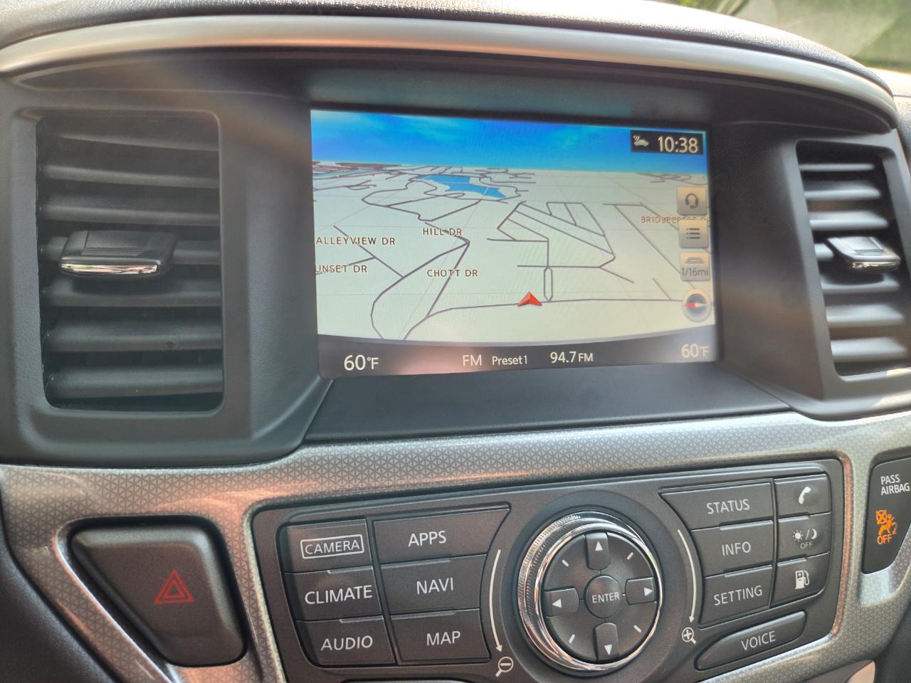 Nissan Pathfinder SL 4WD 2020