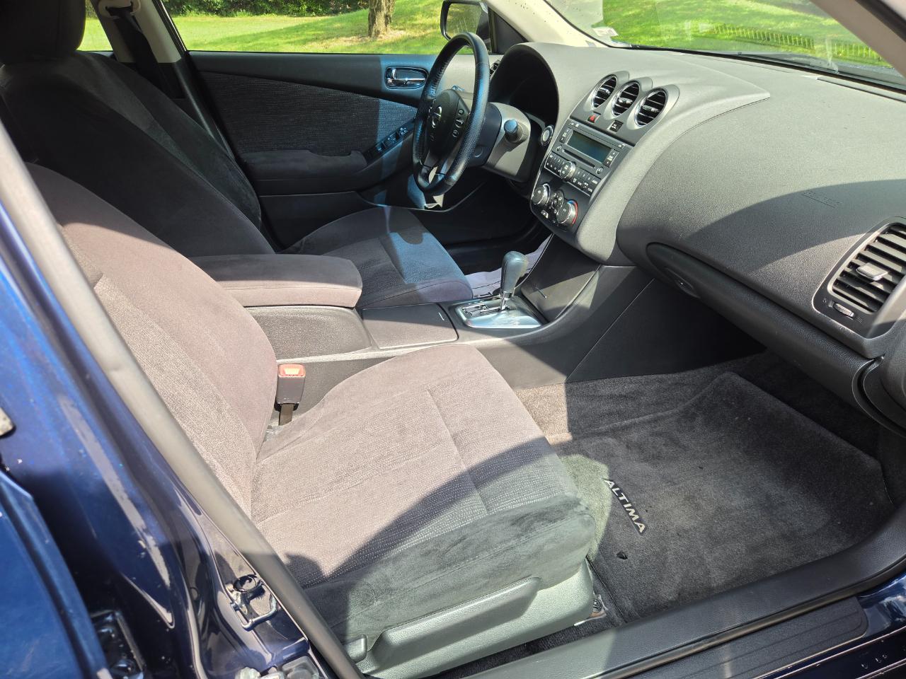 Nissan Altima 2.5 2012