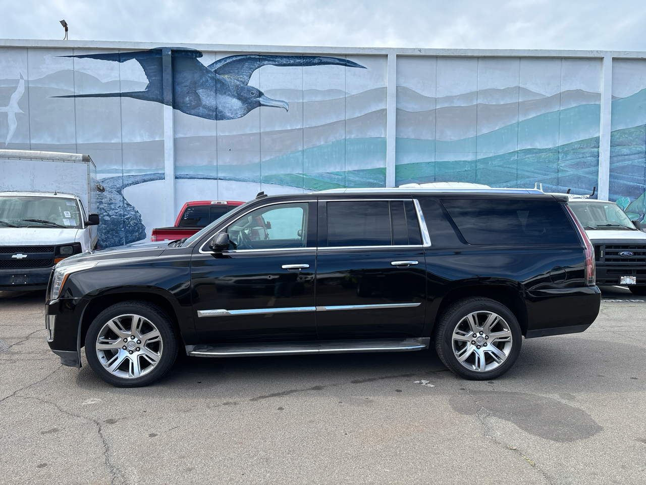 2015 Cadillac Escalade ESV Luxury photo 2